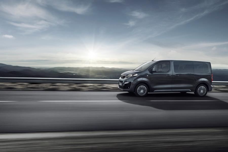  Peugeot e-Traveller 2020 года  (WW) (фото 5 из 29)